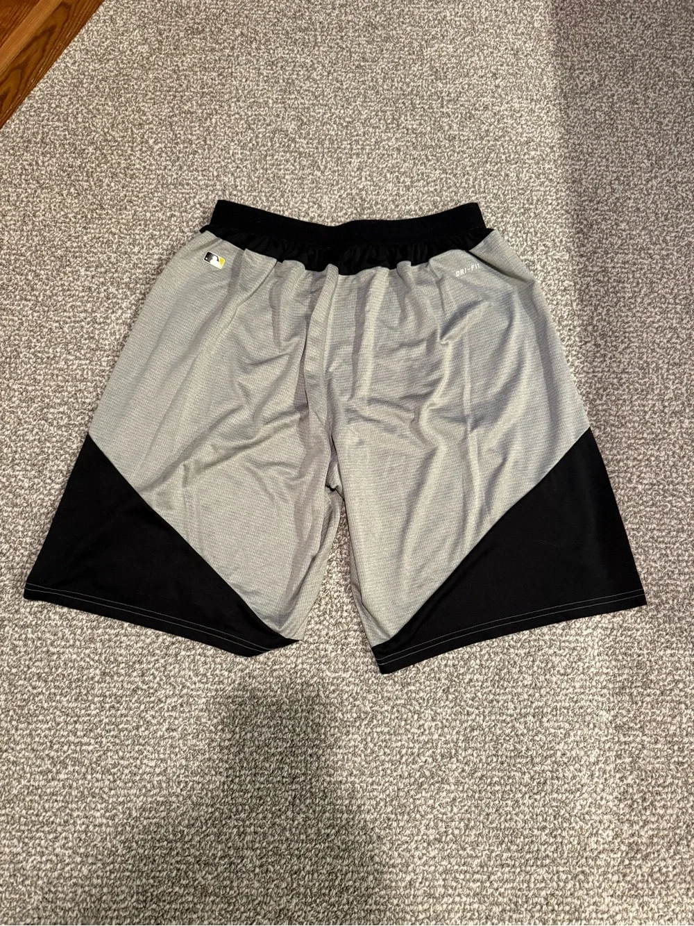 Nike Pittsburgh Pirates MLB Baseball Dri Fit Shorts